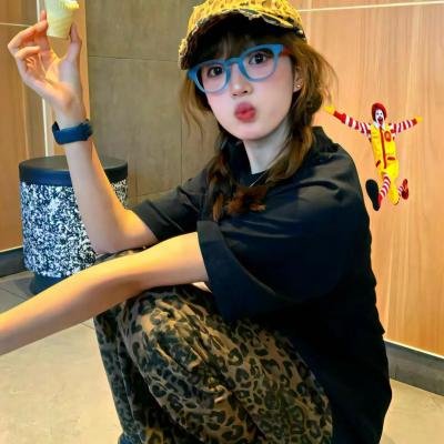 女演员们
